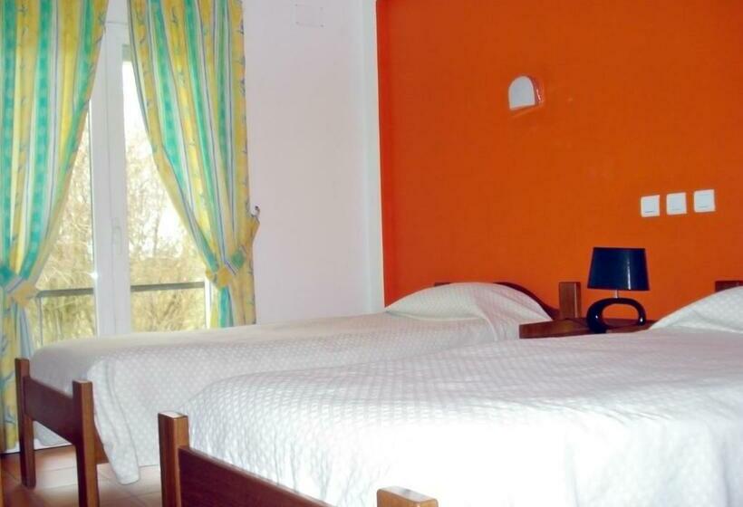 스탠다드 룸, Hi Almograve – Pousada De Juventude