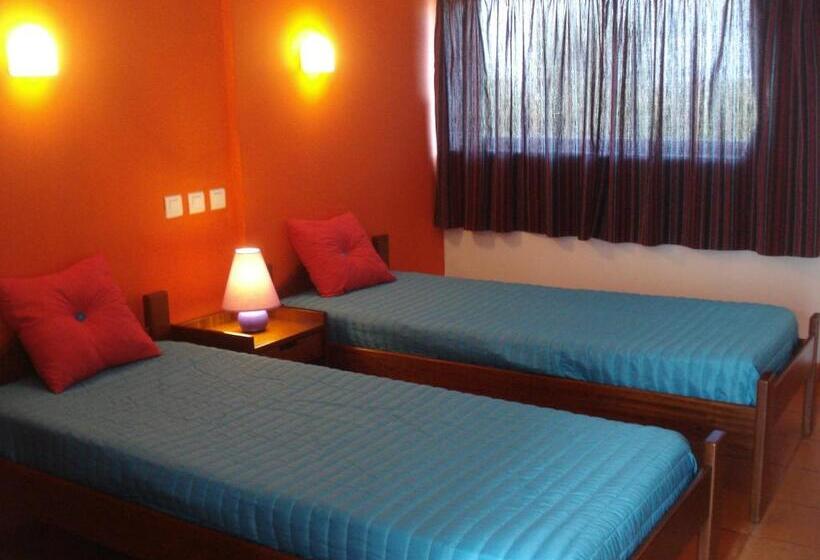 스탠다드 룸, Hi Almograve – Pousada De Juventude