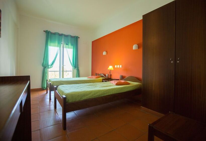 スタンダードルーム, Hi Almograve – Pousada De Juventude