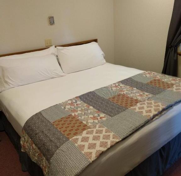 غرفة قياسية سرير كينج, The Barnwood Inn