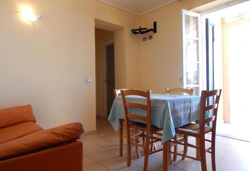 Апартаменты 1 Спальня Вид на Море с Балконом, Appartamenti Villa Mare