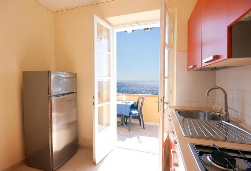 带1个卧室的带阳台的公寓, Appartamenti   Villa Mare