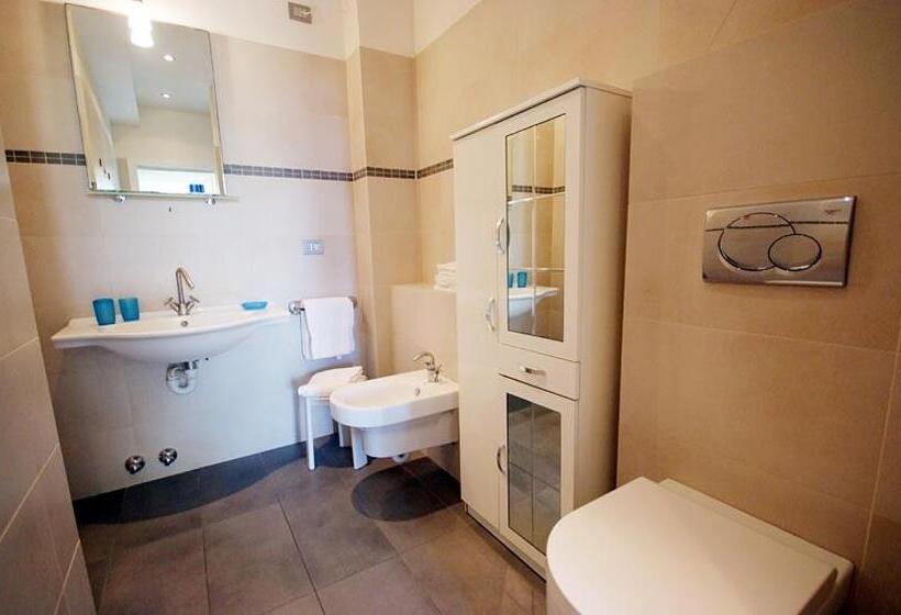 带1个卧室的带阳台的公寓, Appartamenti   Villa Mare