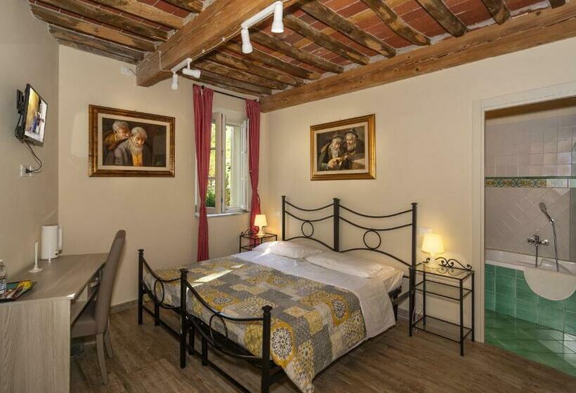 标准间, Art Gallery B&b