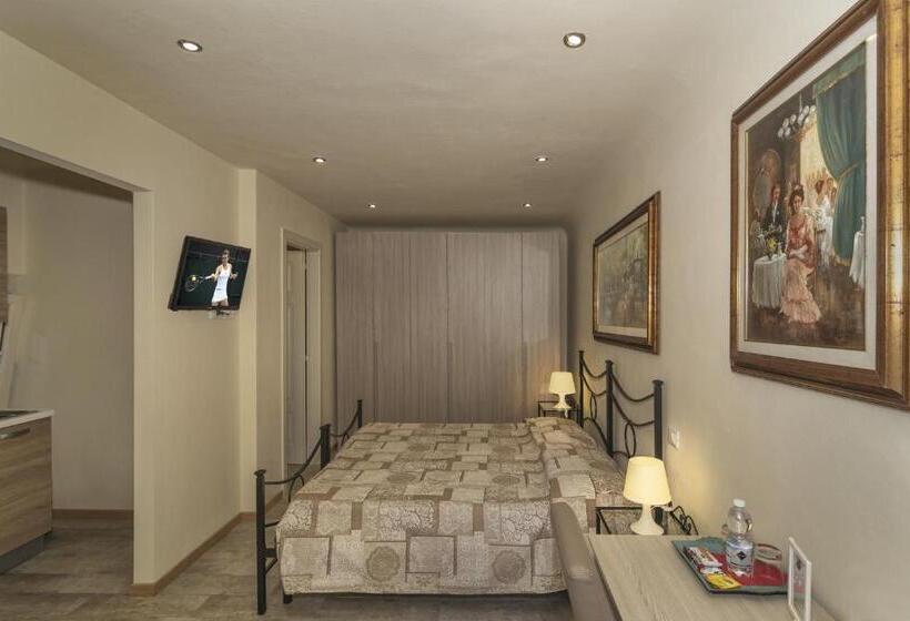 标准间, Art Gallery B&b