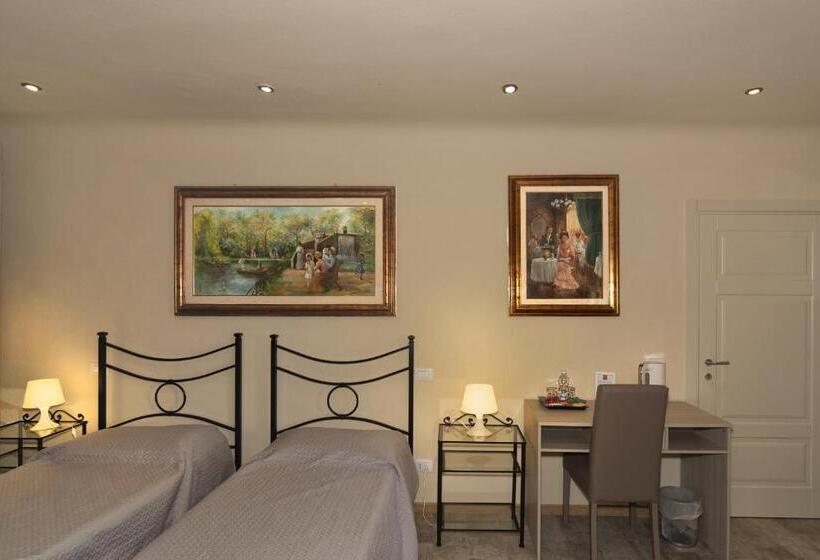 标准间, Art Gallery B&b