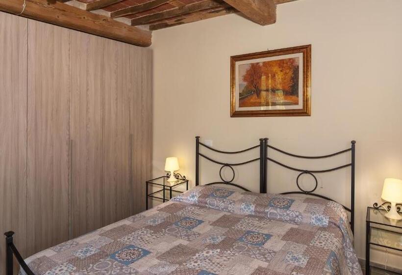 带2个卧室的套房, Art Gallery B&b