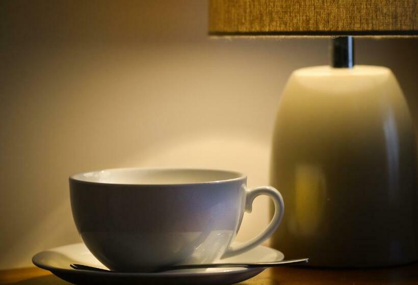 חדר סופריור, Mason's Arms