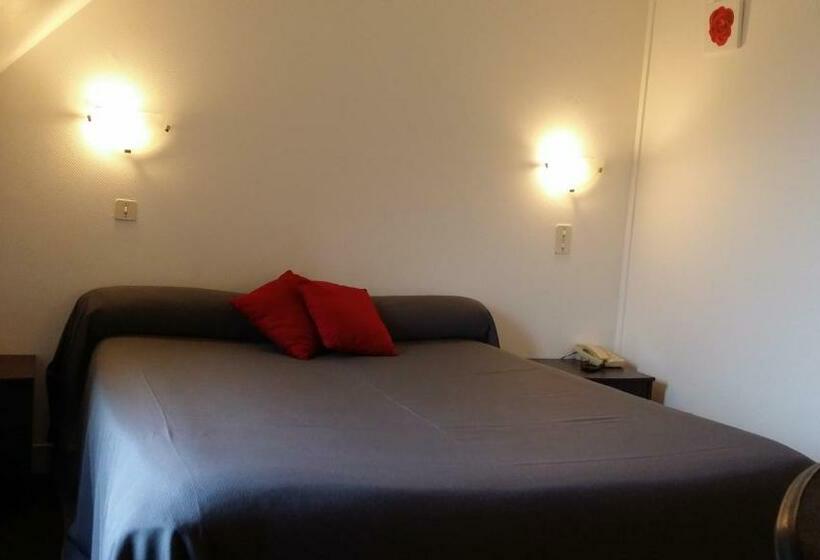 חדר קומפורט, La Roche Du Marais