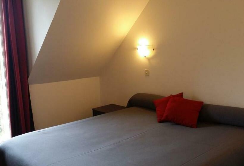 חדר קומפורט, La Roche Du Marais