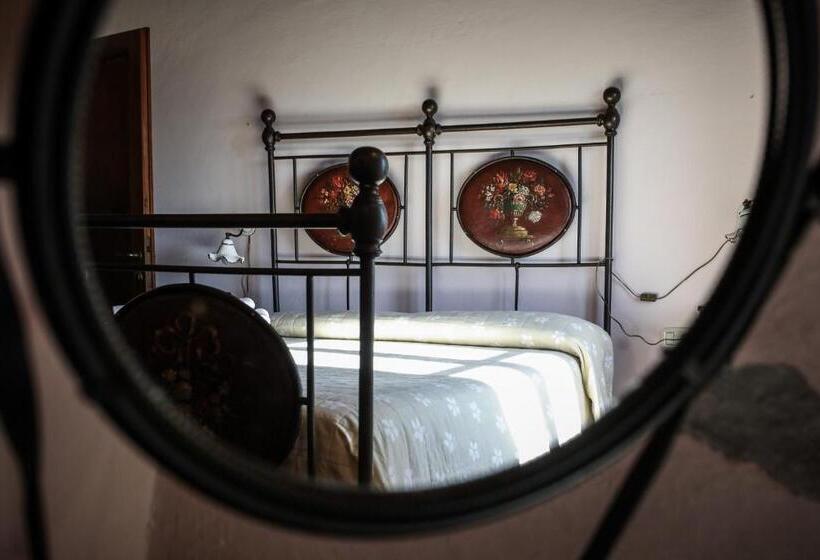 침실 1개 주택, Poggio Martino