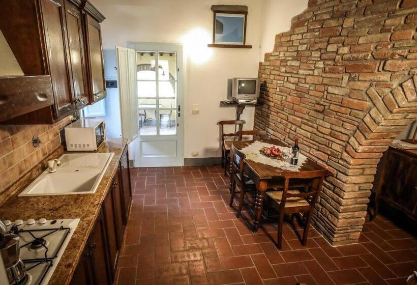 침실 1개 주택, Poggio Martino