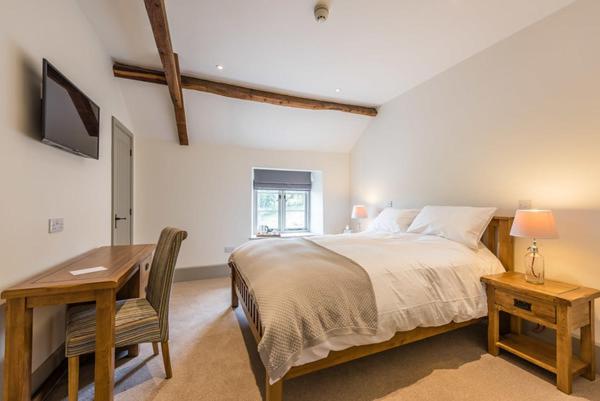 غرفة ديلوكس سرير كينج, The Baiting House