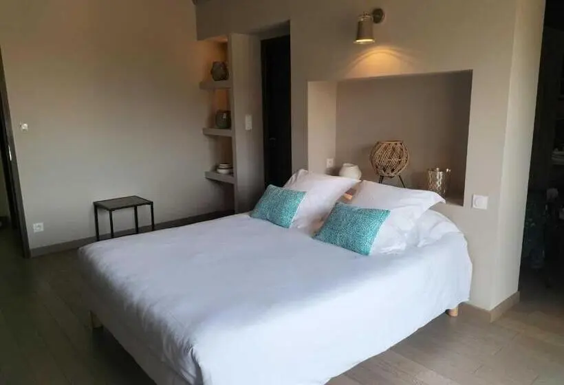 テラス付き１ベッドルームアパートメント, Boutique Hôtel La Villa Montesquieu