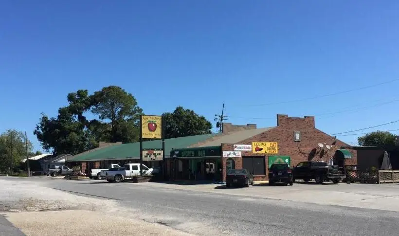 スタンダードルーム, Gators Inn On The Bayou