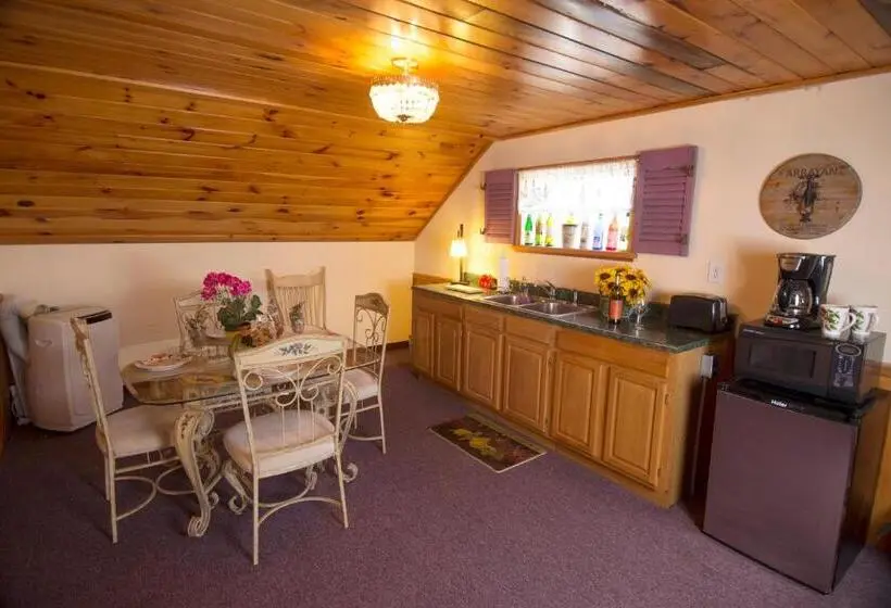 デラックススイート, Savannah House Wine Country Inn & Cottages