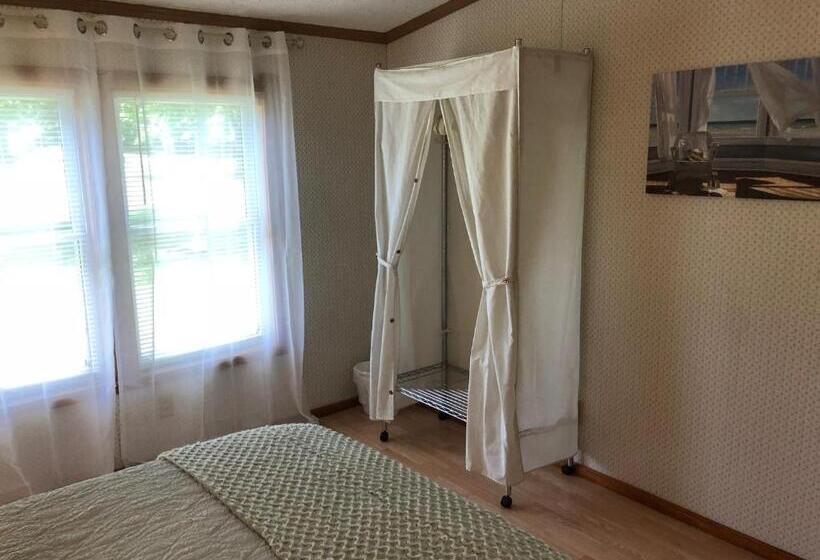 Дом 3 Спальни, Savannah House Wine Country Inn & Cottages