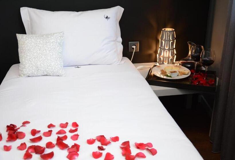 غرفة قياسية, Figurino Do Douro