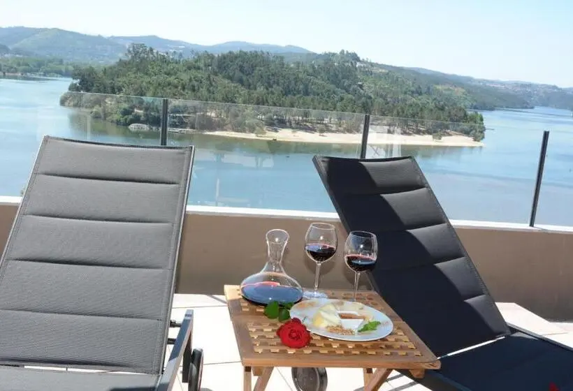 バルコニー付きデラックスルーム, Figurino Do Douro