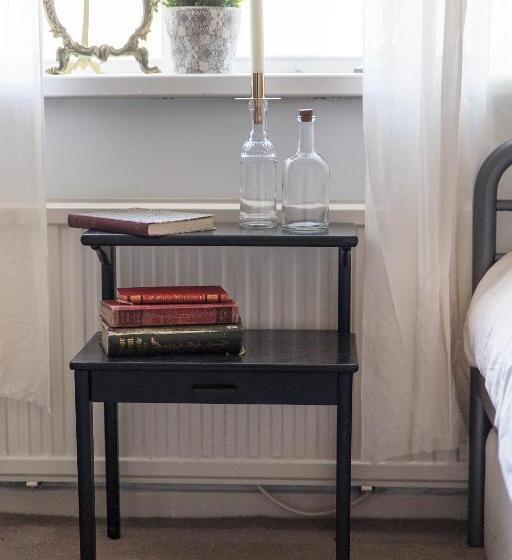 标准三人间, Immeln Guest House