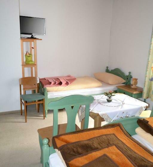 חדר סטנדרט לשלושה, Gasthof Pension Schweiger Jagawirt