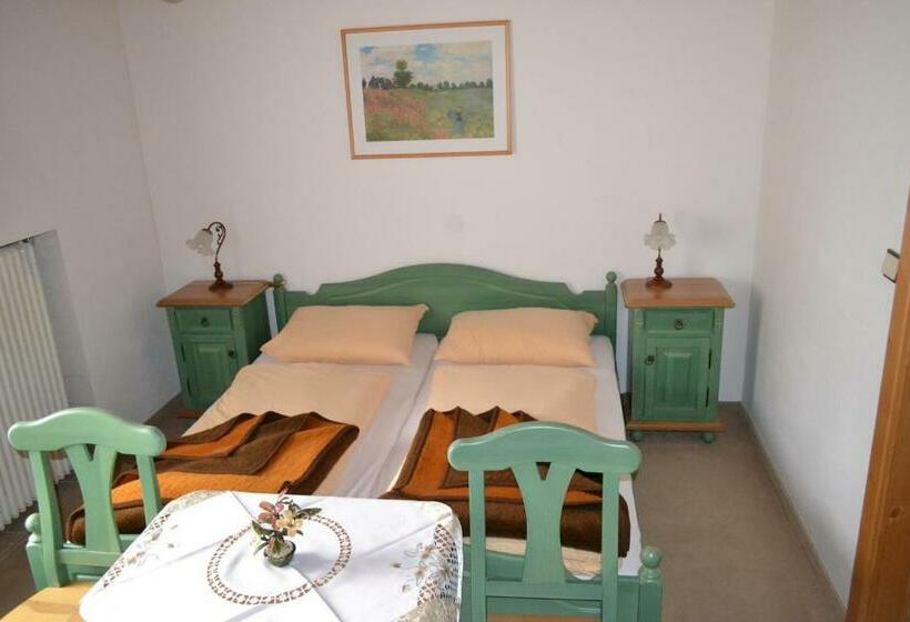 Номер Стандарт Трехместный, Gasthof Pension Schweiger Jagawirt