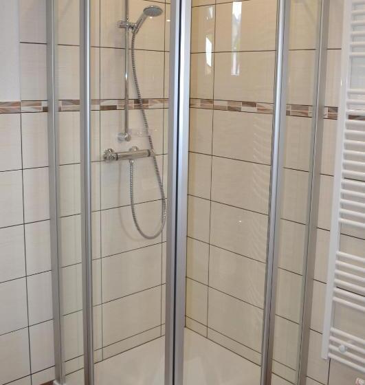 חדר סטנדרטי לחמישה אנשים, Gasthof Pension Schweiger Jagawirt