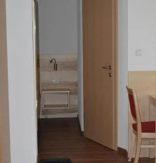 スタンダード5人部屋, Gasthof Pension Schweiger Jagawirt