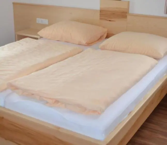 スタンダード5人部屋, Gasthof Pension Schweiger Jagawirt