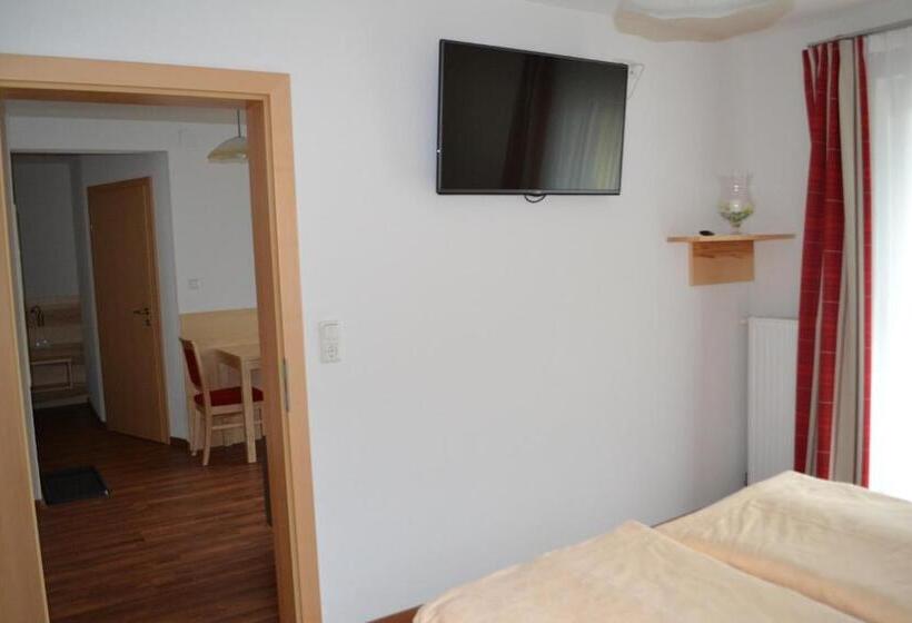 חדר סטנדרטי לחמישה אנשים, Gasthof Pension Schweiger Jagawirt