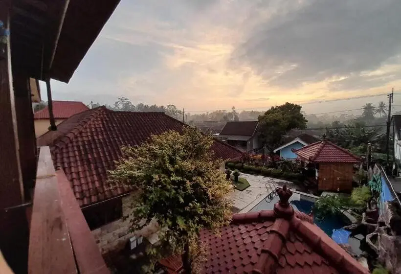 バルコニー付きスタンダードルーム, Marry Ind Gunung Kawi Guest House Malang