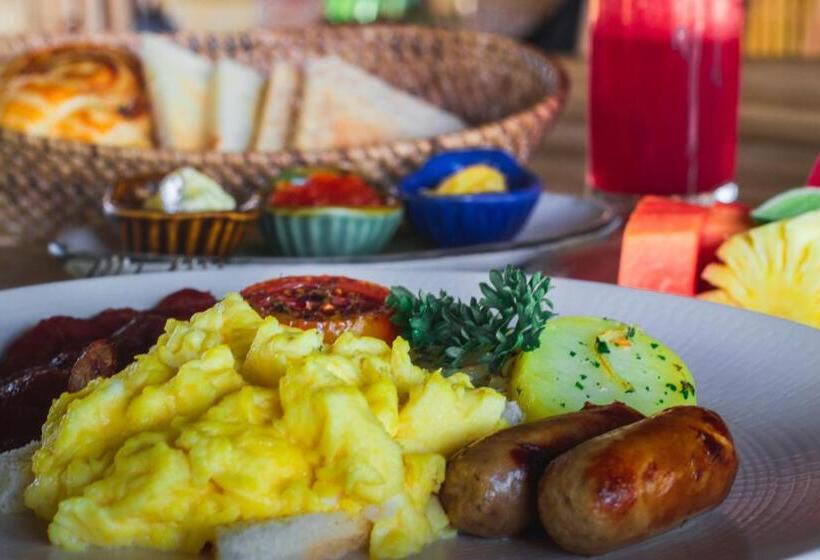 جناح عائلي, De Klumpu Bali Eco Tradi Stay