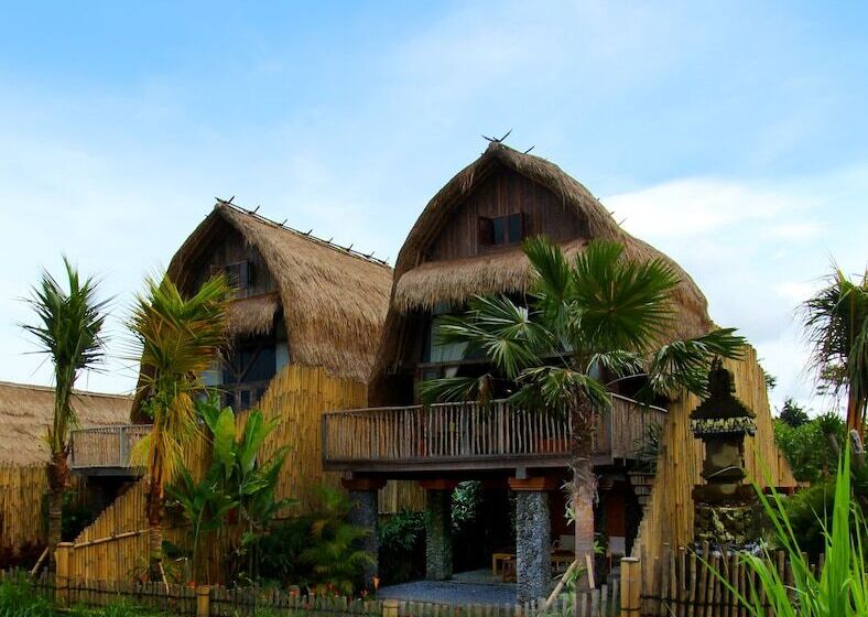 جناح عائلي, De Klumpu Bali Eco Tradi Stay