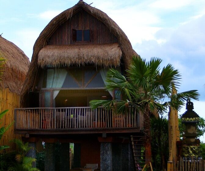 جناح عائلي, De Klumpu Bali Eco Tradi Stay