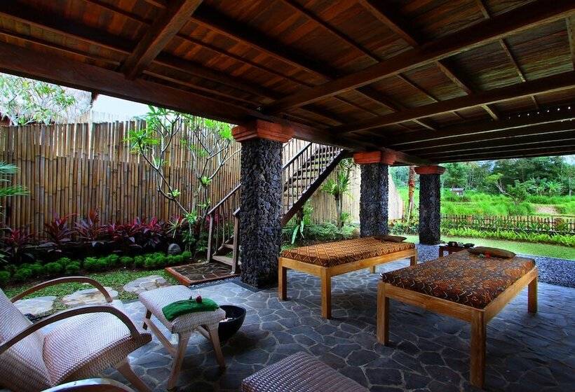 جناح عائلي, De Klumpu Bali Eco Tradi Stay