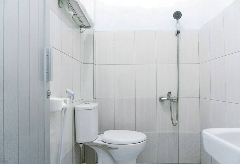 デラックスルーム, Homiko By Oyo Rooms