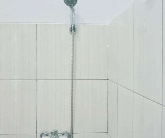 デラックスルーム, Homiko By Oyo Rooms