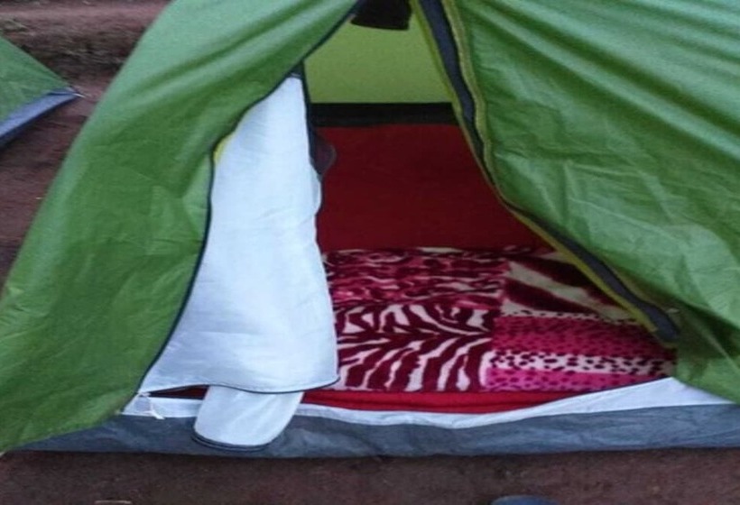 كوخ تقليدي, Janardan Tea Resort   Campsite