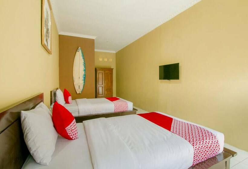 Номер Deluxe, Reddoorz At Bettah Coba Homestay Pelabuhan Ratu