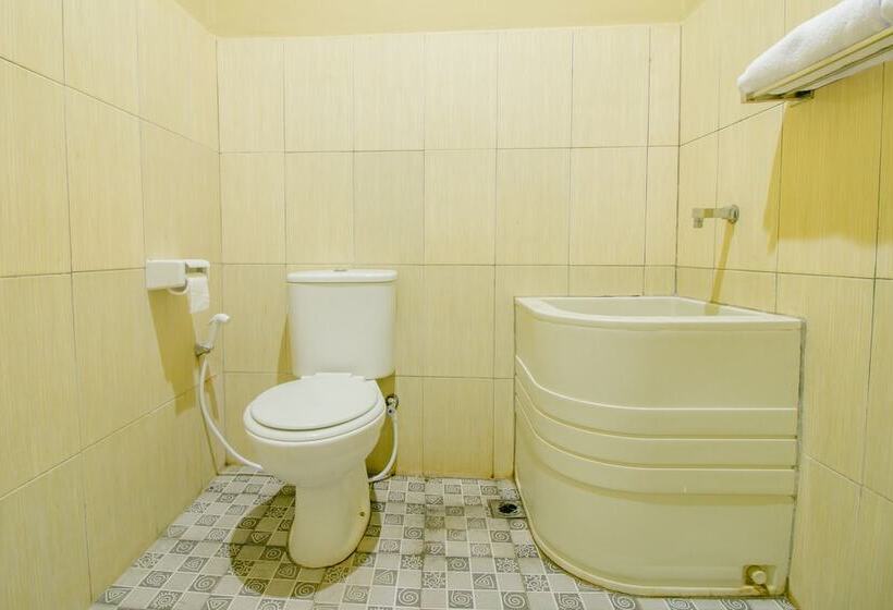 豪华房间, Reddoorz At Bettah Coba Homestay Pelabuhan Ratu