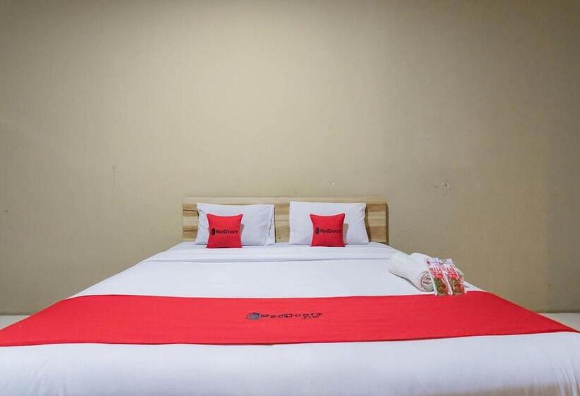 豪华房间, Reddoorz At Bettah Coba Homestay Pelabuhan Ratu