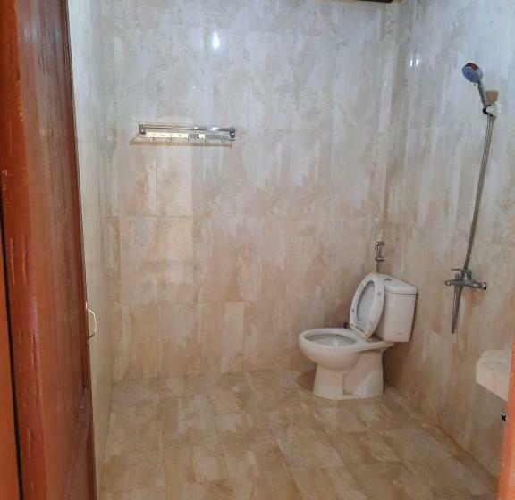 Superior room with lake view, Mas Cottages