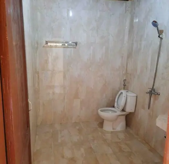 Superior room with lake view, Mas Cottages