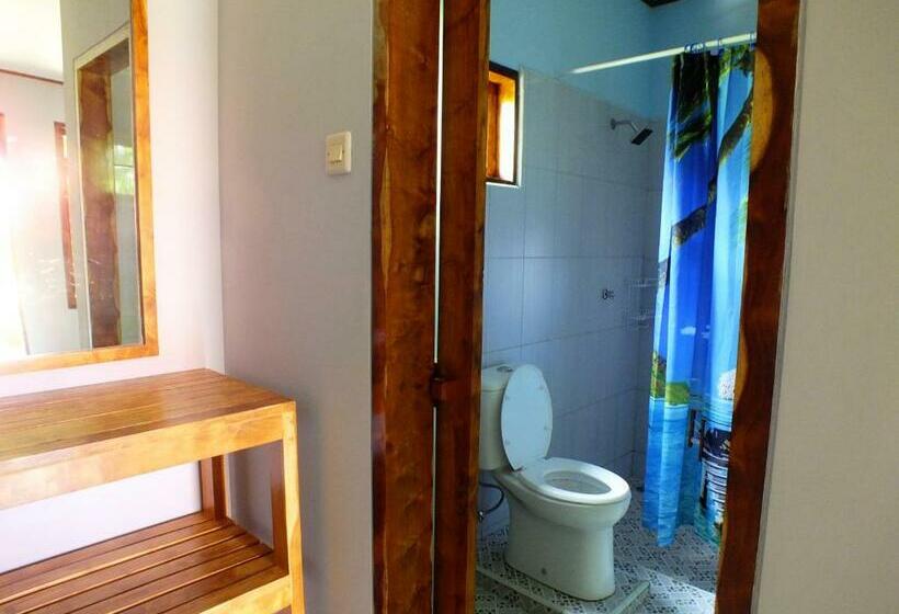 스탠다드 방갈로, Sadati Home Stay