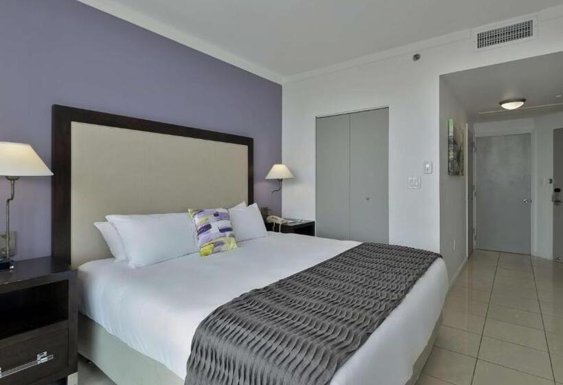 غرفة قياسية سرير مزدوج مطلة على المدينة, Arya Bw Premier Collection