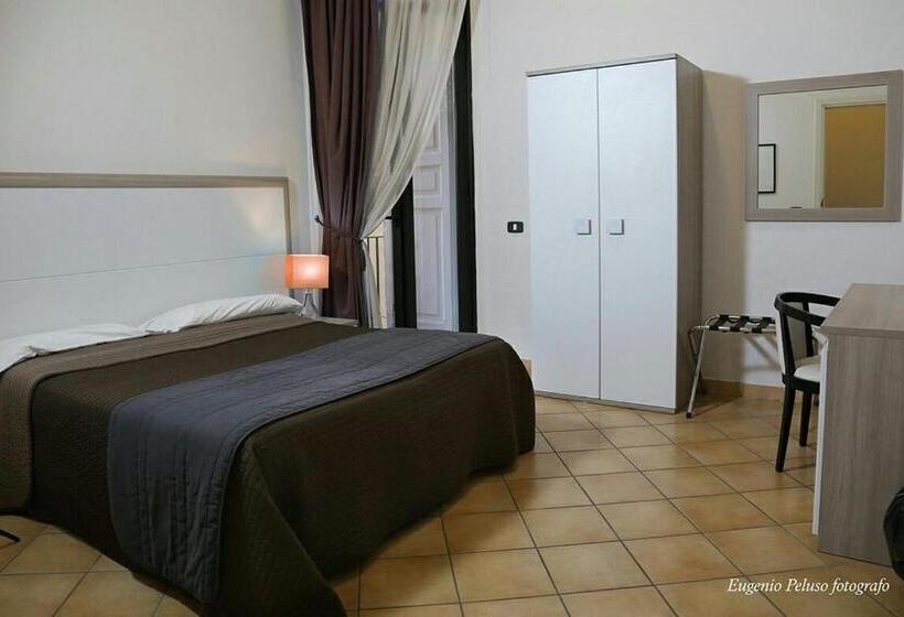 اتاق استاندارد, Caravaggio