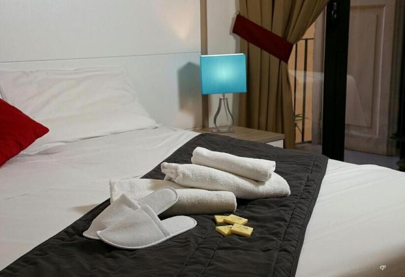 اتاق راحتی یک تخته, Caravaggio