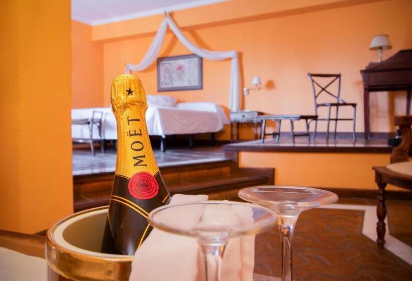 סוויטה, Hospederia Del Zenete