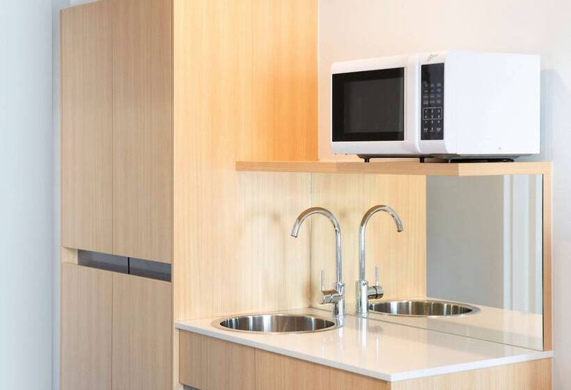스탠다드 룸 더블 침대, Ibis Styles Sydney Central