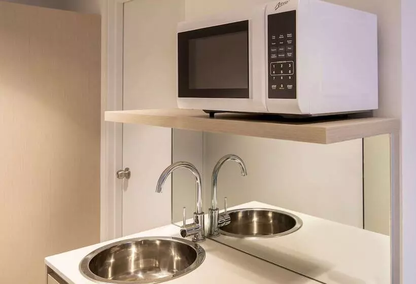 اتاق استاندارد با تخت دوبل, Ibis Styles Sydney Central